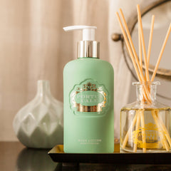 Portus Cale White Crane Body Lotion (300ml)