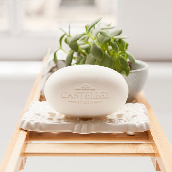 White Porcelain Soap Dish (saboneteira em porcelana)